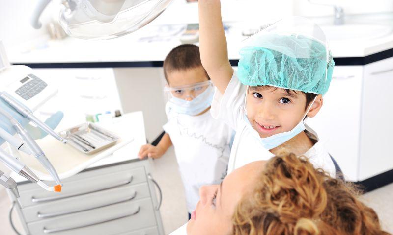 kid play dental equipment